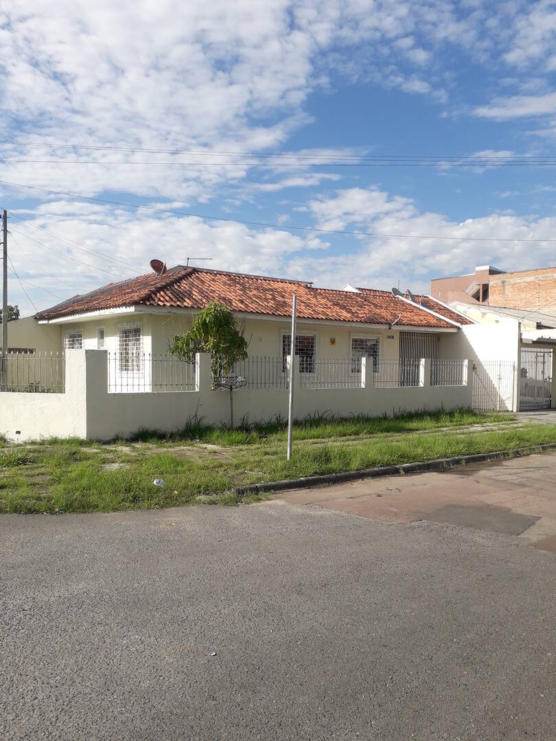 #388 - Casa para Venda em Curitiba - PR