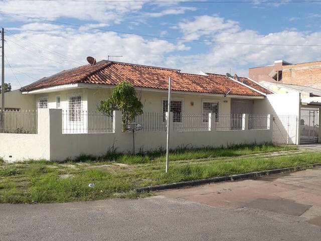 #388 - Casa para Venda em Curitiba - PR - 1